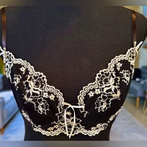 Gillian & O’Malley Elegant Black Lace Bra 34C